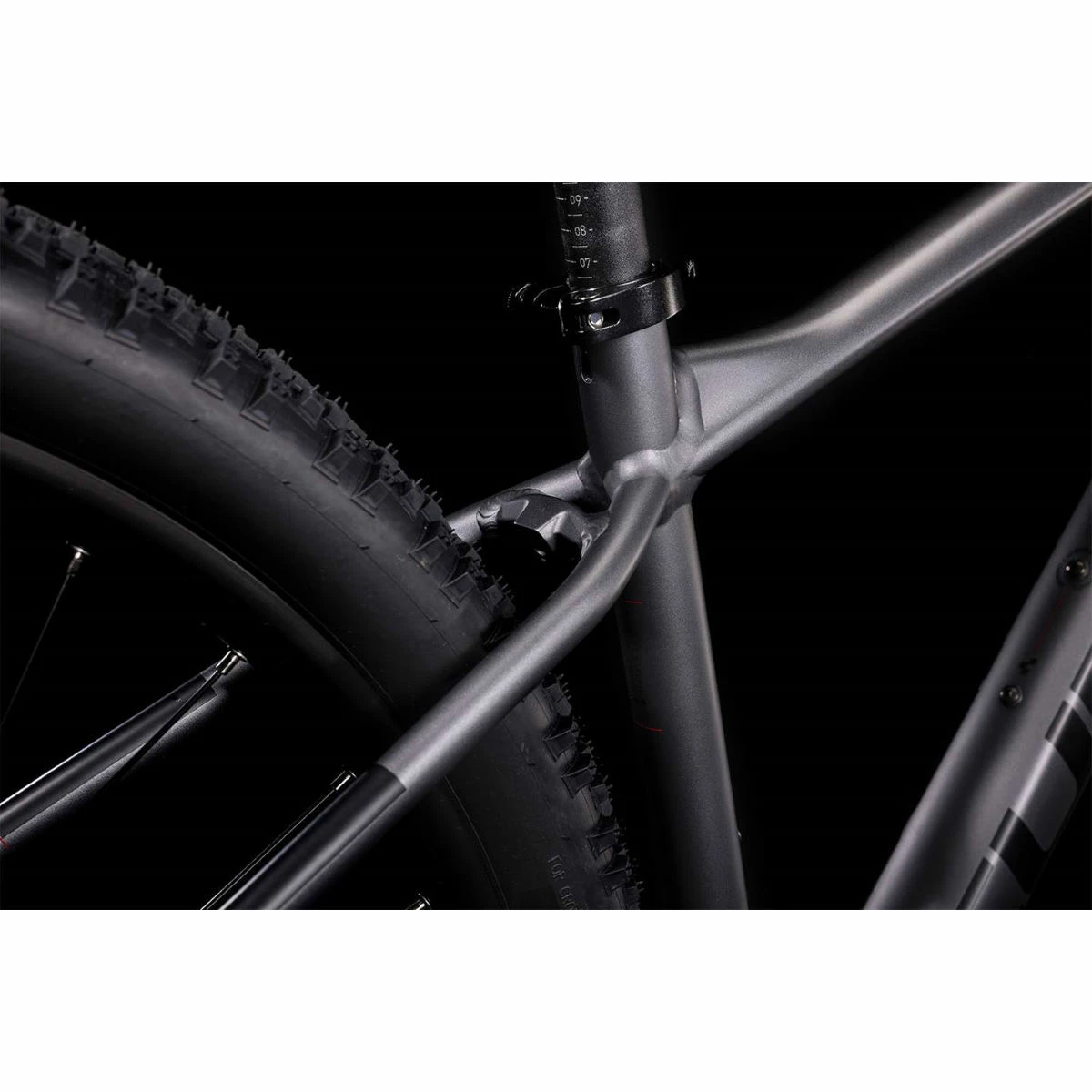 Cube Aim EX Hardtail Bike (2022) 11 Cube Aim EX Hardtail Bike (2022) – Image 9