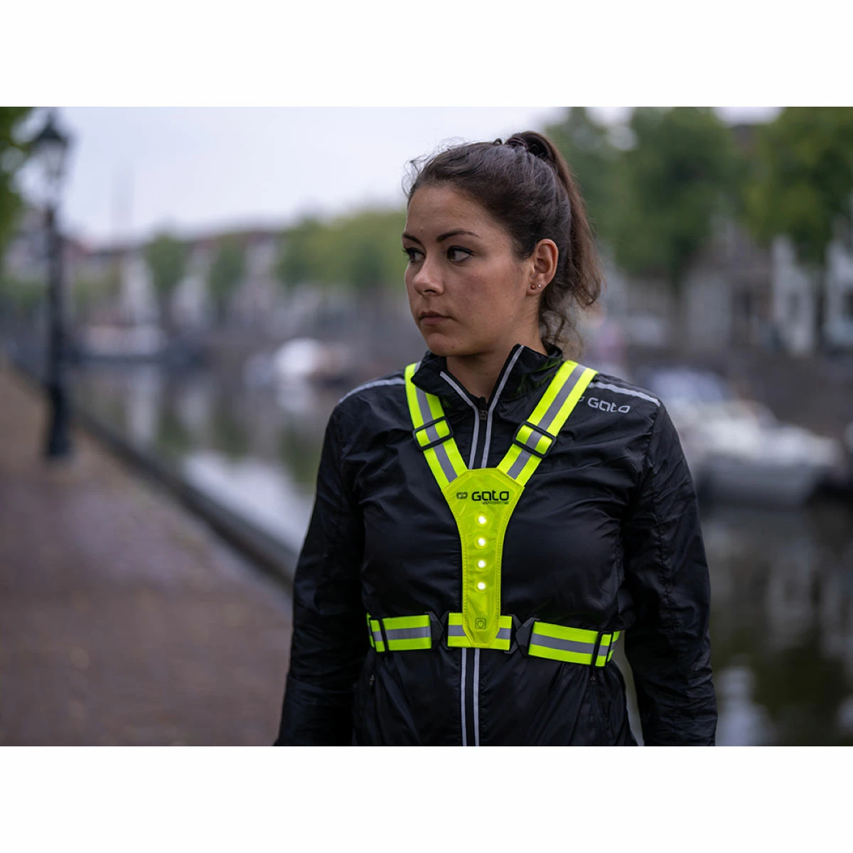 GATO Sports LED USB Sport Vest 4 GATO Sports LED USB Sport Vest – Image 2