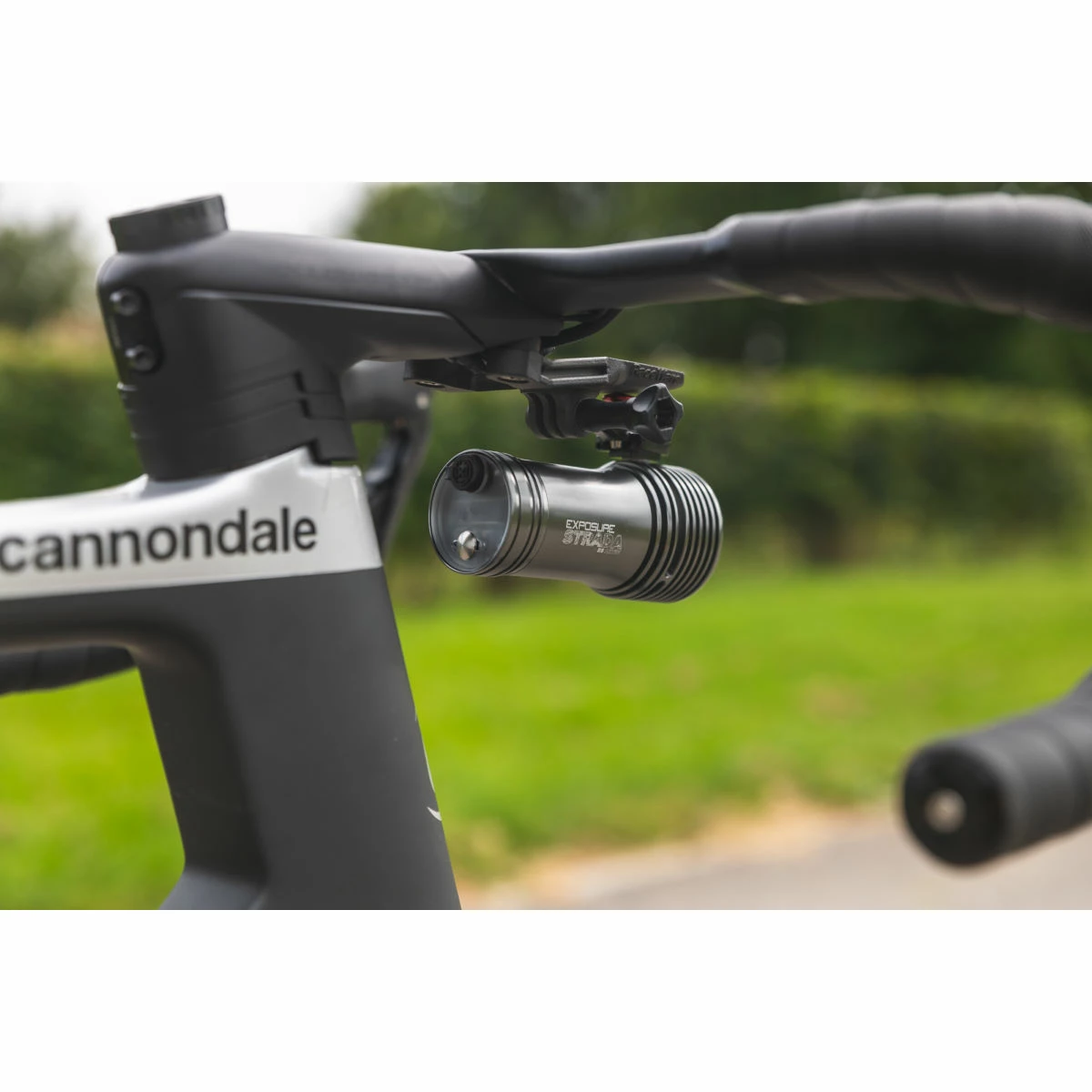 Exposure Strada MK11 RS Front Light With AKTiv 13 Exposure Strada MK11 RS Front Light With AKTiv – Image 11