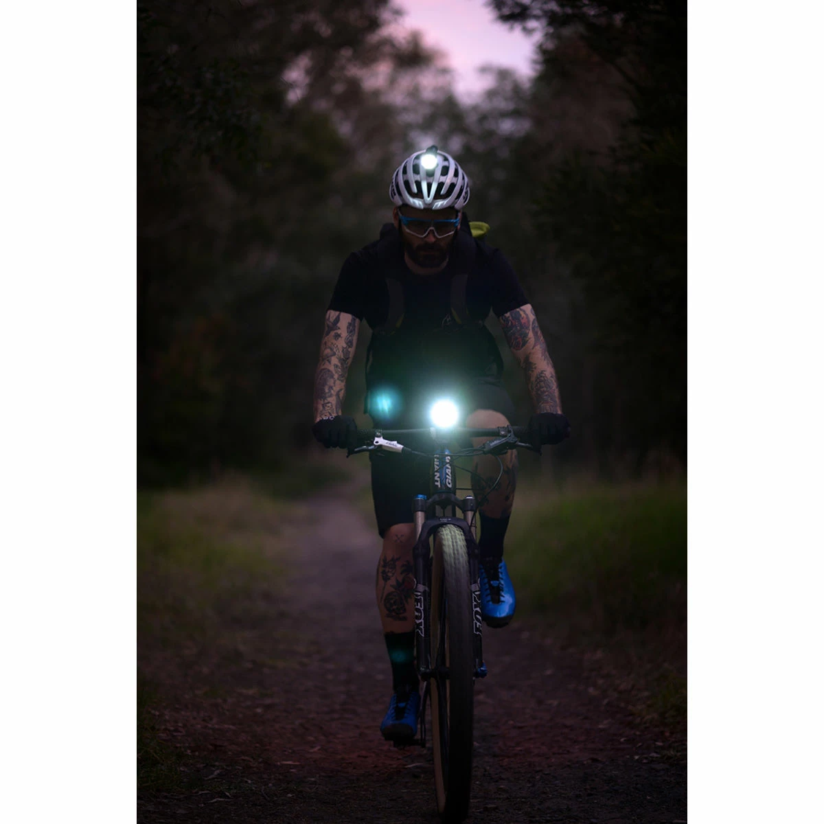 Knog PWR Mountain 2000L Front Light 6 Knog PWR Mountain 2000L Front Light – Image 4
