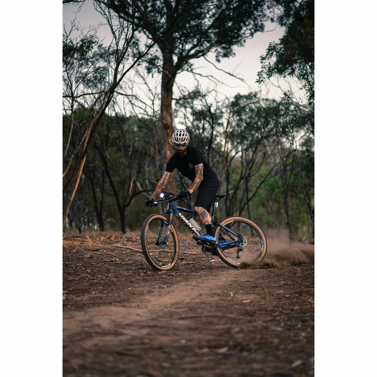 Knog PWR Mountain 2000L Front Light 8 Knog PWR Mountain 2000L Front Light – Image 6