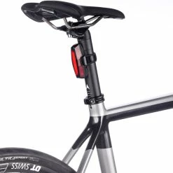 Eclairage Arrière LifeLine Aero Beam (25 Lumens) 15 Eclairage Arrière LifeLine Aero Beam (25 Lumens) -VÉLOS DE ROUTE SOLDES LIFELINE Aero20Beam 50 Lumen Rear Bike Light 03