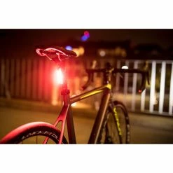 Eclairage Arrière LifeLine Aero Beam (25 Lumens) 22 Eclairage Arrière LifeLine Aero Beam (25 Lumens) -VÉLOS DE ROUTE SOLDES LIFELINE Aero20Beam 50 Lumen Rear Bike Light 10