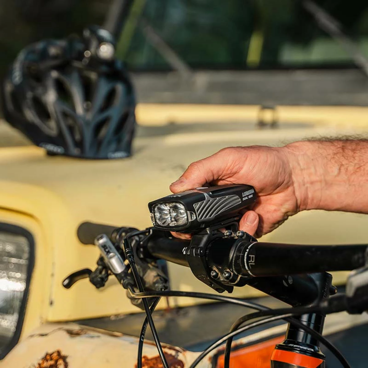 NiteRider Lumina 1800 Dual Beam Front Light 8 NiteRider Lumina 1800 Dual Beam Front Light – Image 6