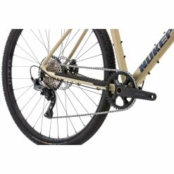 Vélo Nukeproof Digger Comp (alliage, 2022) -VÉLOS DE ROUTE SOLDES Nukeproof Digger Comp Alloy Bike Cookie Dough 18