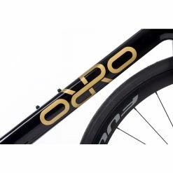 Orro Gold STC 105 Di2 R500DB Road Bike (2023) -VÉLOS DE ROUTE SOLDES Orro Gold STC 105 Di2 R800DB Road Bike 05