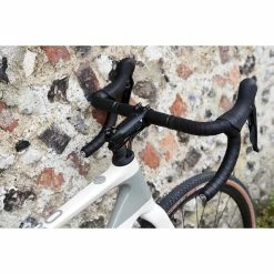 Orro Terra C HYD 7020 RR9 Gravel Bike (2023) -VÉLOS DE ROUTE SOLDES Orro Terra C 105 Hydro RR9 Gravel Bike 2021 Adventure Bikes Chalk 2021 ORRTC2702RR9SDC48 3