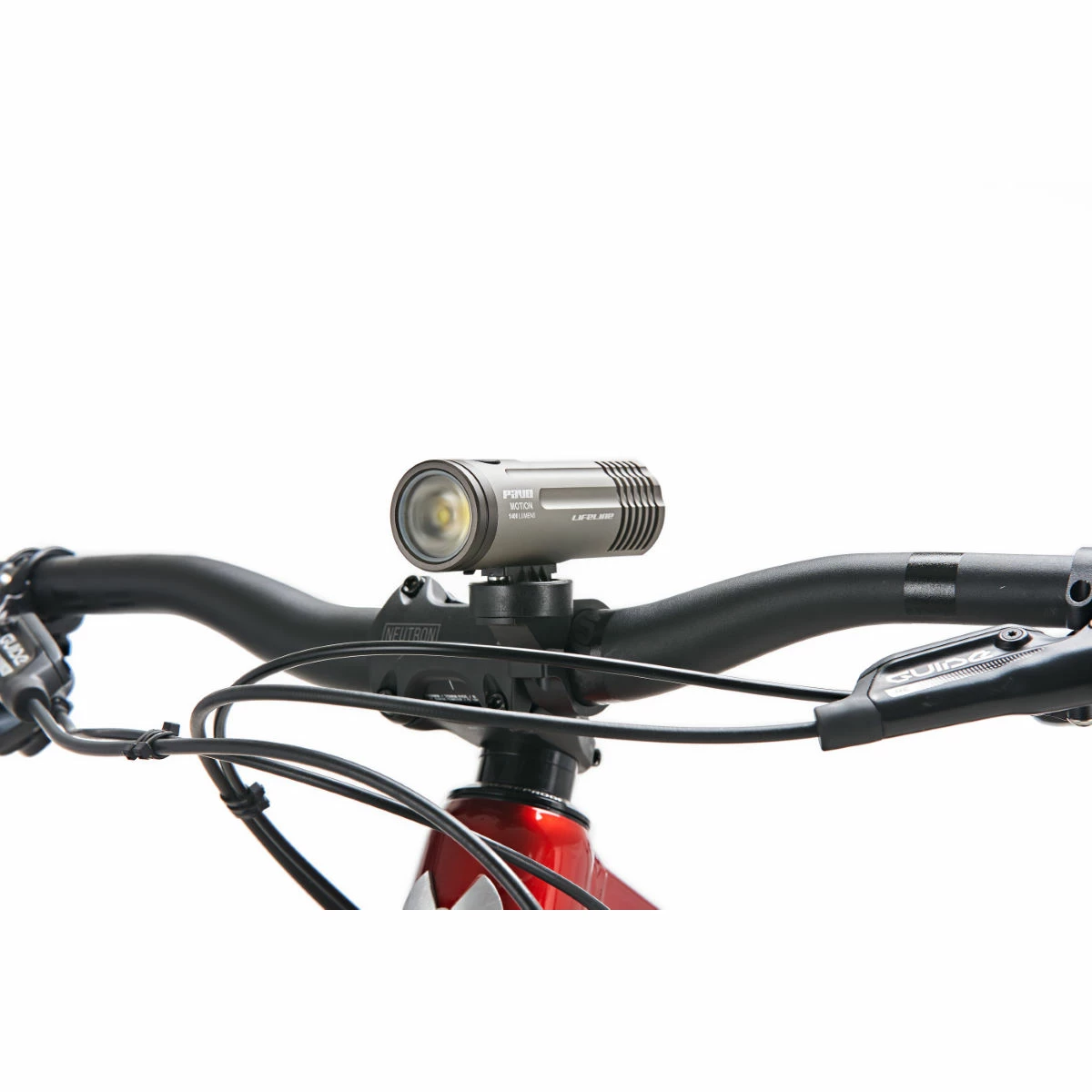 LifeLine Pavo 1400 Lumen Motion Front Light 7 LifeLine Pavo 1400 Lumen Motion Front Light – Image 5