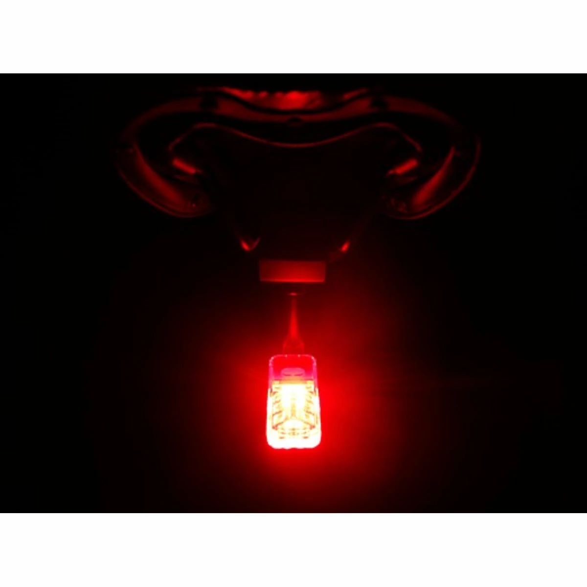 Ravemen TR30M USB Rechargeable Rear Light 8 Ravemen TR30M USB Rechargeable Rear Light – Image 6