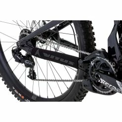 Vitus Dominer Downhill Mountain Bike -VÉLOS DE ROUTE SOLDES Vitus Dominer Downhill Mountain Bike 2022 17