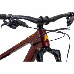Vitus Escarpe 29 AMP Mountain Bike 31 Vitus Escarpe 29 AMP Mountain Bike -VÉLOS DE ROUTE SOLDES Vitus Escarpe 29 AMP Mountain Bike 2022 Octane Red 09