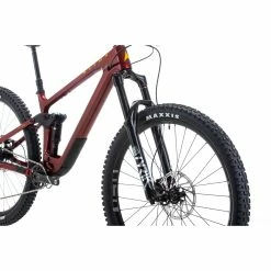 Vitus Escarpe 29 AMP Mountain Bike 34 Vitus Escarpe 29 AMP Mountain Bike -VÉLOS DE ROUTE SOLDES Vitus Escarpe 29 AMP Mountain Bike 2022 Octane Red 12