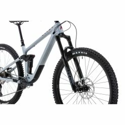 VTT Vitus Escarpe 29 CRS (2022) -VÉLOS DE ROUTE SOLDES Vitus Escarpe 29 CRS Mountain Bike 2022 Oryx Grey 11