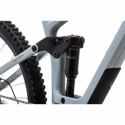 VTT Vitus Escarpe 29 CRS (2022) -VÉLOS DE ROUTE SOLDES Vitus Escarpe 29 CRS Mountain Bike 2022 Oryx Grey 15