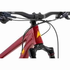 Vitus Mythique 29 AMP Mountain Bike 32 Vitus Mythique 29 AMP Mountain Bike -VÉLOS DE ROUTE SOLDES Vitus Mythique 29 AMP Mountain Bike 2023 Octane Red 10