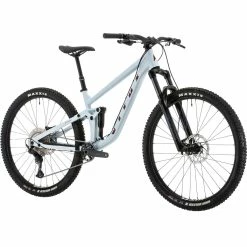 Vitus Mythique 29 VRS Mountain Bike -VÉLOS DE ROUTE SOLDES Vitus Mythique 29 VRS Mountain Bike 2023 Orxy Grey 02
