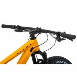 VTT Vitus Rapide 29 CRS (2022) -VÉLOS DE ROUTE SOLDES Vitus Rapide 29 CRS Mountain Bike 2022 Mango 05