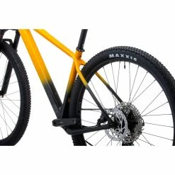VTT Vitus Rapide 29 CRS (2022) -VÉLOS DE ROUTE SOLDES Vitus Rapide 29 CRS Mountain Bike 2022 Mango 18