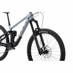 Vitus Sommet 29 CRS Mountain Bike 31 Vitus Sommet 29 CRS Mountain Bike -VÉLOS DE ROUTE SOLDES Vitus Sommet 29 CRS Mountain Bike 2022 Orxy Grey 12