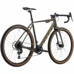 Vélo Vitus Substance CRS-1 (Apex, Gravel 2022) -VÉLOS DE ROUTE SOLDES Vitus Substance CRS 1 Adventure Bike Apex 2022 Coffee Cake 03