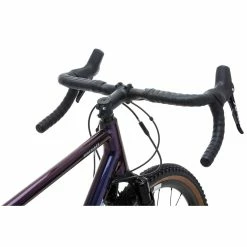 Vélo Vitus Substance VRS-1 HT (gravel, Apex, 2022) 25 Vélo Vitus Substance VRS-1 HT (gravel, Apex, 2022) -VÉLOS DE ROUTE SOLDES Vitus Substance VRS 1 HT Adventure Bike APEX Royal Purple 2022 08