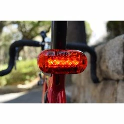 Eclairages Cateye EL135 Et Omni 5 (avant Et Arrière) 8 Eclairages Cateye EL135 Et Omni 5 (avant Et Arrière) -VÉLOS DE ROUTE SOLDES ld155r left