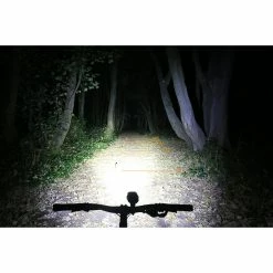 Éclairage Avant Cateye Volt 1700 RC 18 Éclairage Avant Cateye Volt 1700 RC -VÉLOS DE ROUTE SOLDES lights comparison 100564984 2