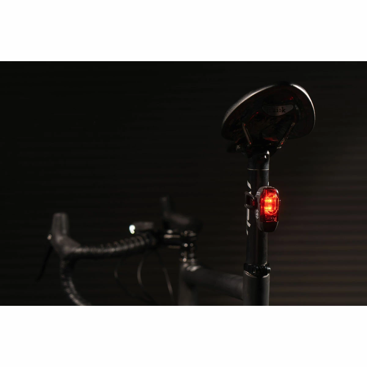 Lezyne Connect Smart 1000XL / KTV Smart Light Pair 7 Lezyne Connect Smart 1000XL / KTV Smart Light Pair – Image 5